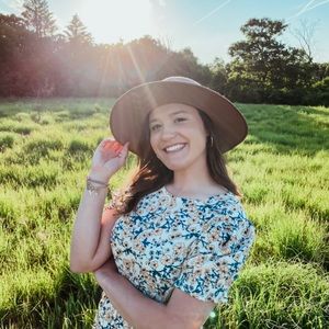 Meet your Posher, Kaitlin